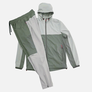 Conjunto de trajes de joggers personalizados de alta calidad, chándales cortavientos de nailon de poliéster 100% impermeables de fútbol Deportivo transpirable para hombres - Product Image 4