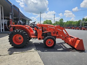 2022 pour Kubota L3301 4x4 tracteur agricole fiabilité éprouvée Performance polyvalente avec roulement de moteur de pompe à noyau inclus - Product Image 3