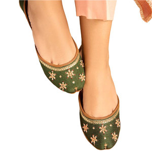 Nuevo Estilo, Último Diseño, Khussa para Mujer, Seda Cruda y Cuero, Antideslizante, Alta Calidad, Diseño de Moda, Gran Venta - Product Image 1