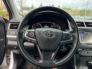 2016 Toyota Camry XSE - Product Image 5
