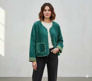 Chaqueta Corta Acolchada Reversible de Terciopelo para Mujer con Cuello Abotonado, Forro de Algodón, Diseño Ecológico y Transpirable para Otoño/Invierno - Product Image 1