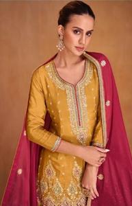 Salwar Kameez de créateur haut de gamme en soie traditionnelle brodée avec des sequins, pour femmes adultes, tenue de soirée, séchage rapide, toutes saisons, inclus - Product Image 4