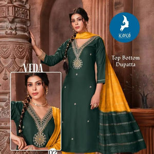 Ensemble Kurti élégant en organza de rayonne imprimé à séchage rapide pour l'hiver, vente en gros avec bas coordonné et dupatta léger pour les fêtes - Product Image 1