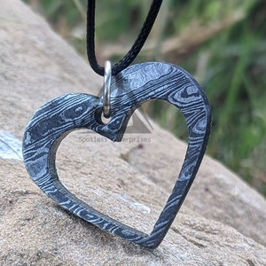 Factory Direct Supply Damascus Steel <b>Lockets</b> Custom Design Online Sale Latest Design Damascus Steel <b>Lockets</b> - Product Image 5