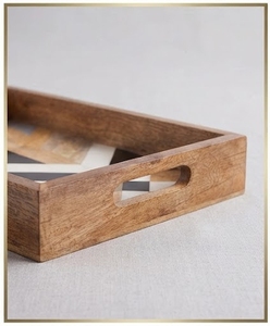 Plateau décoratif en bois de manguier rectangulaire avec incrustation géométrique en résine, motif abstrait, style moderne farmhouse, art en bois artisanal - Product Image 4