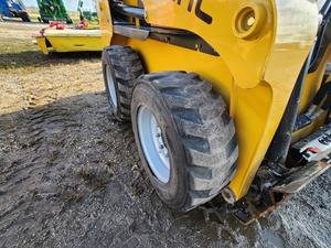 2024 utilisé Gehl R165 pour Bobcat Skid Steer Loader 5 tonnes Capacité Bosch Rexroth Huade Godet Moteur Pompe Avant Tracteur Chargeur - Product Image 5