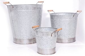 Fabulosa maceta galvanizada redonda con acabado lavado, macetas Vintage Juego de 3 de alta resistencia, cubos de hierro hechos a mano en la India - Product Image 3