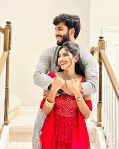 Élégance avec ce ensemble Sharara en Georgette de style Sharara, associé à un magnifique Kurti de créateur avec dupatta, à prix abordable. - Product Image 4