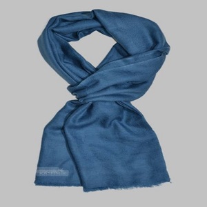 Prêt pour la vente en gros Prix offre spéciale Écharpe en cachemire unisexe de couleur unie avec logo personnalisé Gland doux d'hiver Belles autres écharpes - Product Image 2