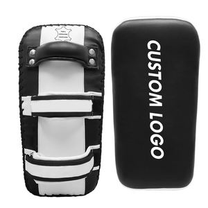 2026 ชุดป้องกันตัวสำหรับชกมวยแบบดูดซับแรงกระแทก ทนทาน ปรับสายรัดได้ ผลิตจาก PVC และหนัง สำหรับฝึกซ้อมศิลปะการต่อสู้ - Product Image 1