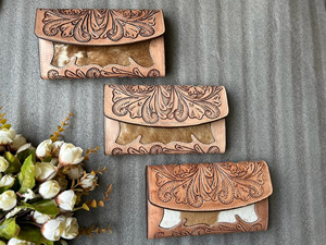 Nouveau design de portefeuilles sculptés à la main cheveux élégants sur cuir de vachette multi-usages portefeuilles en cuir véritable occidental pour femmes - Product Image 3