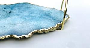 Plateau décoratif élégant et moderne à usage domestique, pierre d'agate bleue naturelle faite à la main avec poignée plaquée or, prix de gros bon marché - Product Image 3