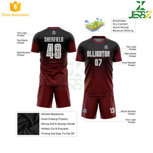 Uniformes de football de haute qualité au design optimal avec impression de logo personnalisé, 100% polyester, impression par transfert thermique pour vêtements d'équipe - Product Image 2