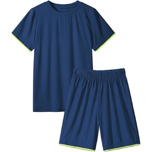 Ensemble t-shirt et short bleu, voici plusieurs options de titres de produits optimisés basées sur différents styles et recherches de clients - Product Image 1