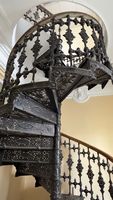 Escalier en colimaçon préfabriqué en fer moderne, durable et personnalisable avec rampe en fer forgé, escalier circulaire extérieur