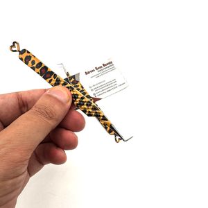 แหนบสำหรับต่อขนตาพิมพ์ลายเสือดาวแบบบาง90องศาอุปกรณ์เสริมความงามแหนบสเตนเลสพิมพ์โลโก้ตามสั่ง - Product Image 4