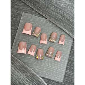 Uñas Postizas Francesas Color Rosa Cristal, Diseño Elegante y Chic para Entusiastas del Nail Art - Product Image 4