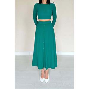 Conjunto de Blusa y Falda Verde con Rayas - Verde - Product Image 4