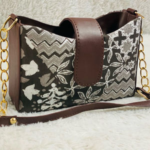 โรงงานกระเป๋าถือที่กําหนดเองและกระเป๋า Messenger กันน้ํา 2024 ธุรกิจกระเป๋าสะพายข้าง Messenger ผู้หญิงชาย - Product Image 1