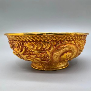 ชามโลหะสีทองดีไซน์เนอร์สไตล์วินเทจงานฝีมือสุดหรูเหมาะสำหรับตกแต่งบ้านแกนกลางและจัดแต่งทรงผมสำหรับงานอีเวนต์จากอินเดีย - Product Image 5