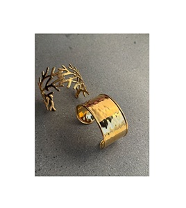 Bracelet jonc élégant en laiton plaqué or, durable, pour femme, idéal pour les mariages et les occasions festives - Product Image 6