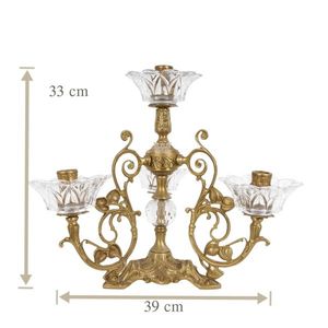 Bougeoir à trois bras en laiton et cristal antique avec détails ornés, design élégant d'inspiration vintage et classique luxueux - Product Image 5