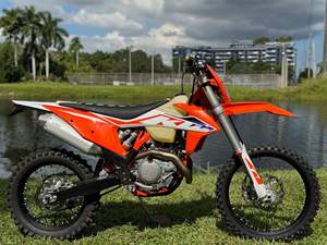 KTM 450 XCF-W 2023 usado disponible para la venta - Product Image 2