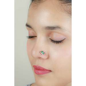 Swadeshi Pitara Women's 925 Sterling Silver Vintage Nosepin Petal Design Emerald Diamond Prong Setting Body Jewelry Ball Pattern - Product Image 1