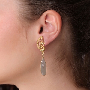 ต่างหูห้อยนกยูงสีเทามูนสโตนงานทำมือชุบทอง18K สำหรับงานแต่งงานของผู้หญิงเครื่องประดับอัญมณีธรรมชาติทันสมัยหรูหรา - Product Image 6