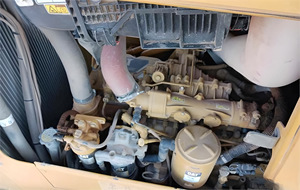 2013 Caterpillar D6K2 XL utilisé Bull Dozer Machine pour la construction de moteur de pompe à roulement à noyau de matériau robuste de haute qualité - Product Image 3