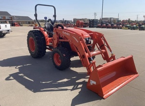 รถแทรกเตอร์อเนกประสงค์ขนาดเล็ก Kubota MX6000HST ขับเคลื่อน 4 ล้อ พร้อมระบบส่งกำลังไฮโดรสแตติก และตัวเลือกติดตั้งหัวตักด้านหน้า สำหรับงานเกษตรและจัดสวน - Product Image 1