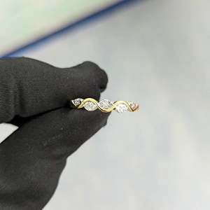 Bague de mariage en diamant de laboratoire rond de 0,20 carats, couleur D-E-F, clarté VVS-VS, certifiée IGI - Product Image 4