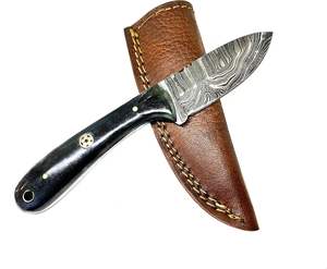 Cuchillo de hoja fija de acero de Damasco hecho a mano con funda de cuero para caza al aire libre y Camping Soporte OEM - Product Image 1