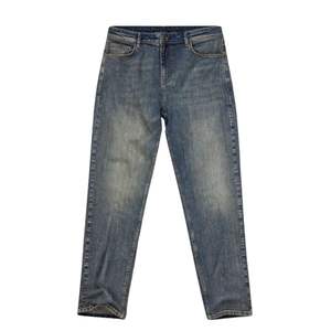 Pantalones vaqueros de ajuste relajado para hombre, Pantalones vaqueros de pierna recta de color azul lavado medio, estilo vaquero informal de corte clásico para todos los días - Product Image 3