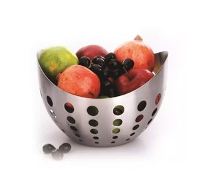 Cesta de frutas y pan de acero inoxidable mediana, la mejor cesta de pan y frutas para cada hogar, cesta de acero y vid - Product Image 6