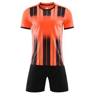 Maillots de football personnalisés en polyester respirant pour hommes, ensembles d'uniformes de football, vêtements de football, ensembles de maillots de football, ensembles complets - Product Image 1