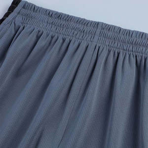 Uniformes de basket-ball sans manches en polyester 100% fabriqués en usine avec logo personnalisé en marque propre pour la vente en ligne - Product Image 6