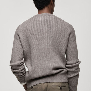 Pull en cachemire pour homme sur mesure OEM - Couleur unie, col rond, tricoté, avec logo sur le devant, séchage rapide et respirant, vêtement d'hiver - Product Image 3
