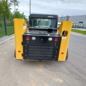 Minicargadora compacta usada Gehl RT165 con orugas diésel, color amarillo, equipo de construcción, 75KW, capacidad de cucharón de 6.45m, en venta. - Product Image 5