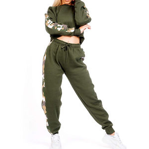 Conjuntos Deportivos con Logotipo Personalizado al por Mayor, Conjuntos de Chándal de Felpa para Mujer, Transpirables, Lisos, con Sudadera Corta y Pantalones Deportivos 2026 - Product Image 5