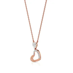 Collier avec pendentif en forme de petit cœur Aurelia serti de diamants - Product Image 2