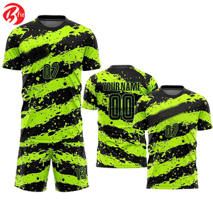 Maillot de football à manches courtes et à sublimation pour homme, coupe automatisée, haut personnalisable pour les joueurs de football - Product Image 5