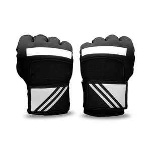 Gants de MMA demi-doigts de haute qualité, nouveaux gants de boxe et d'entraînement en cuir extensible du fabricant - Product Image 1