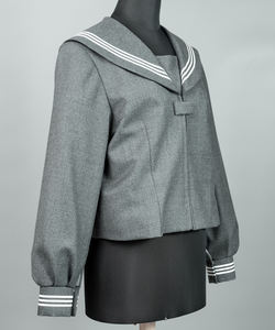 Uniforme Escolar Japonés Moderno de Marinero para Mujer Adulta, Color Gris, con Abertura Frontal, Hecho en Japón - Product Image 3