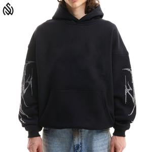 เสื้อมีฮู้ดแบบสวมหัวสำหรับผู้ชายเสื้อมีฮู้ดลายพลอยเทียมดีไซน์ทรงหลวมผ้าฝ้าย100% ไรน์สโตน - Product Image 1