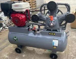 Compresseur d'air industriel portable rotatif à vis, refroidi par air, lubrifié, à essence, 7,5 kW, 10 CV, 500 L - Product Image 1