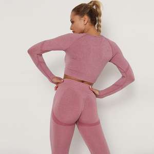 Conjunto de Yoga sin costuras para mujer, 2 uds., al por mayor, de alto rendimiento, acanalado, logotipo personalizado, ropa de entrenamiento, cierre de cordón, cuadros de moda - Product Image 3