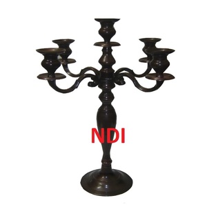Juego de dos candelabros de estilo americano con acabado en polvo negro, decoración de boda y recepción con cristales de diamante. - Product Image 2