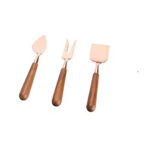 Ensemble de couteaux de cuisine en acier inoxydable avec revêtement en laiton au design élégant, fabriqués à la main - Product Image 5