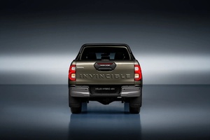 Camioneta Híbrida Rogue Versión Europea 2024, 48V, Nueva, Diésel 2.8T, 4x4, Interior Oscuro, Fabricación Alemana, Neumáticos R17, Turbo a Gasolina, Volante a la Izquierda - Product Image 5
